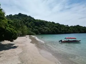 best scuba diving experiences in Panama and Central America